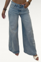 jeans modello baggy mega baggy